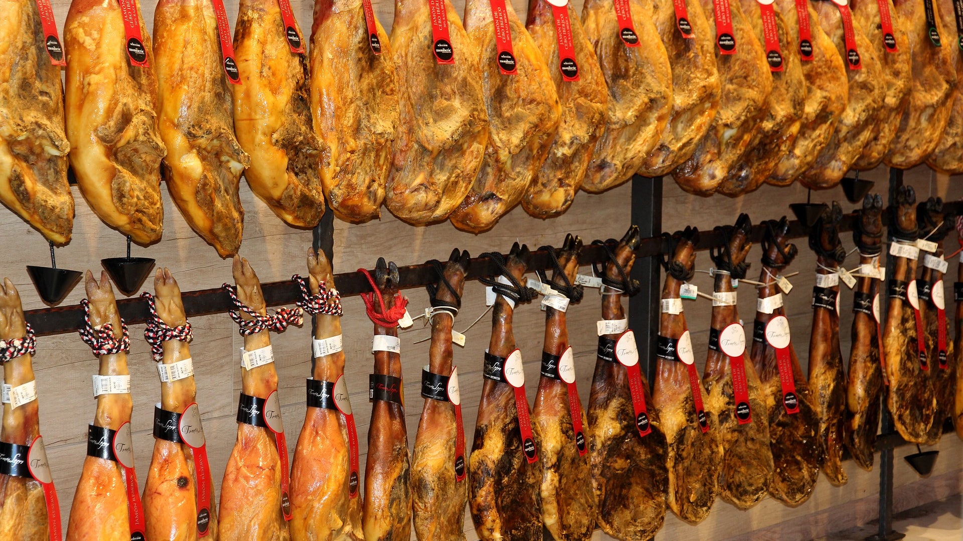 HAMS & SHOULDERS, WHAT'S THE DIFFERENCE?